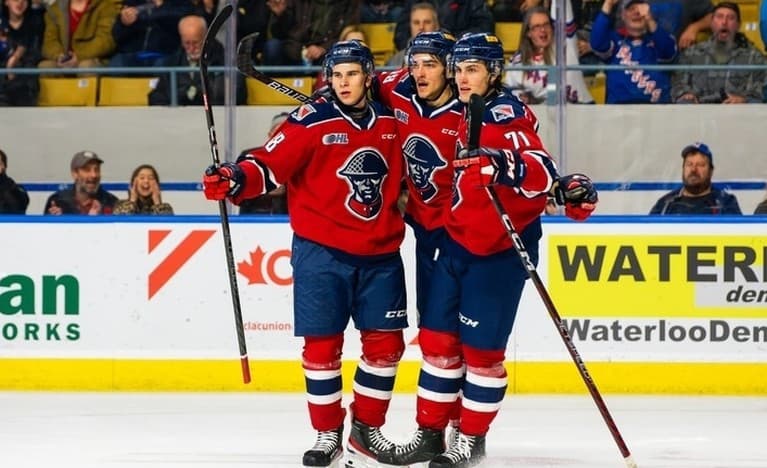Slovenský hokejový útočník Filip Mešár (18) skóroval v nočnom zápase kanadskej juniorskej OHL, v ktorom jeho Kitchener Rangers rozstrieľali ...