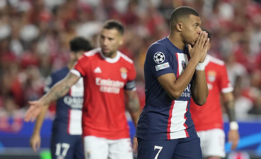 Prišiel o primát! Kylian Mbappé (23) už nie je podľa Transfermaktu najdrahším futbalistom sveta. Francúzsky útočník Paris St. Germain ...