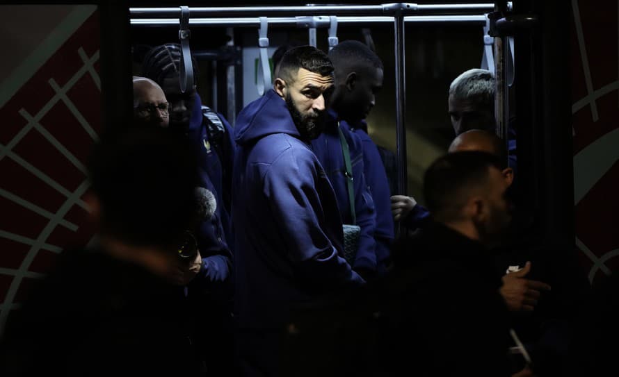 Francúzsky útočník Karim Benzema by mohol vynechať prvý zápas MS v Katare, keďže naďalej trénuje individuálne, informuje portál ...