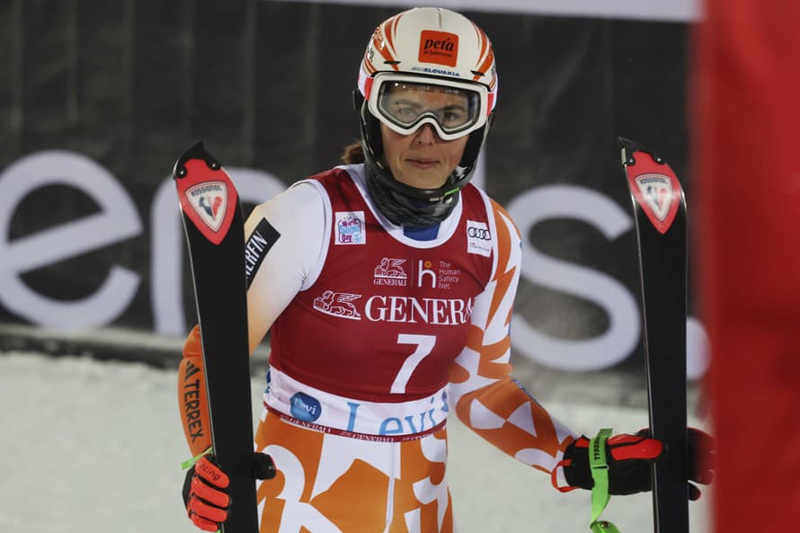 Slovenská reprezentantka v zjazdovom lyžovaní Petra Vlhová ani v nedeľu nepridala do svojej zbierky šiesty triumf v slalome Svetového ...