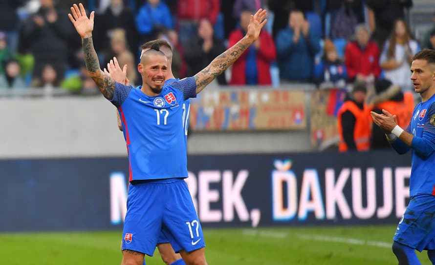 Slovenský futbalista Marek Hamšík priznal, že reprezentačný tréner Francesco Calzona sa ho stále pokúša presvedčiť o návrate do národného ...