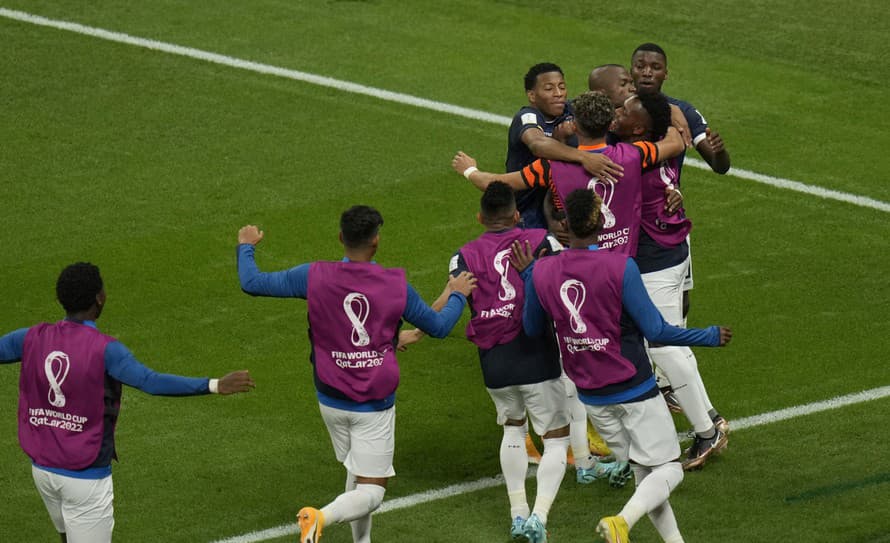 Futbalisti Holandska remizovali vo svojom druhom zápase na MS v Katare s Ekvádorom 1:1. 