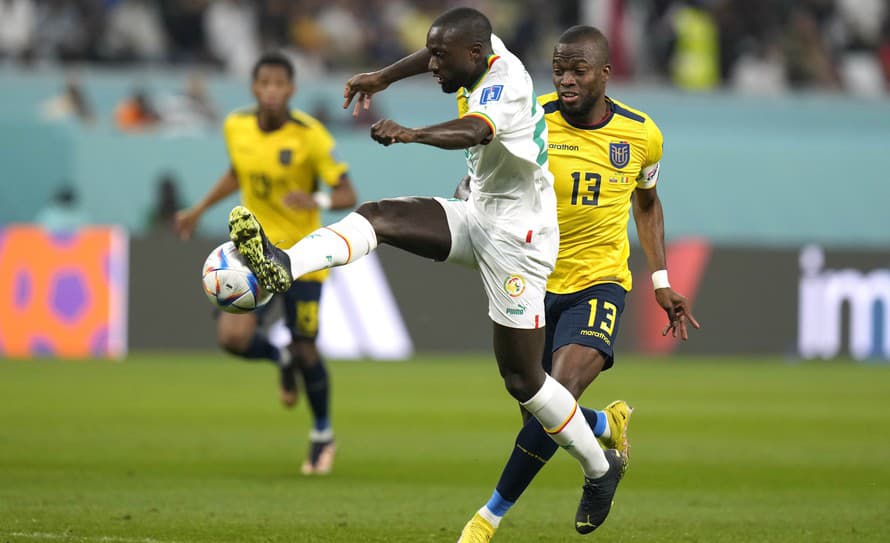 Futbalisti Senegalu zvíťazili v utorkovom zápase A-skupiny na MS v Katare nad Ekvádorom 2:1. Africkému zástupcovi, ktorý skončil v tabuľke ...