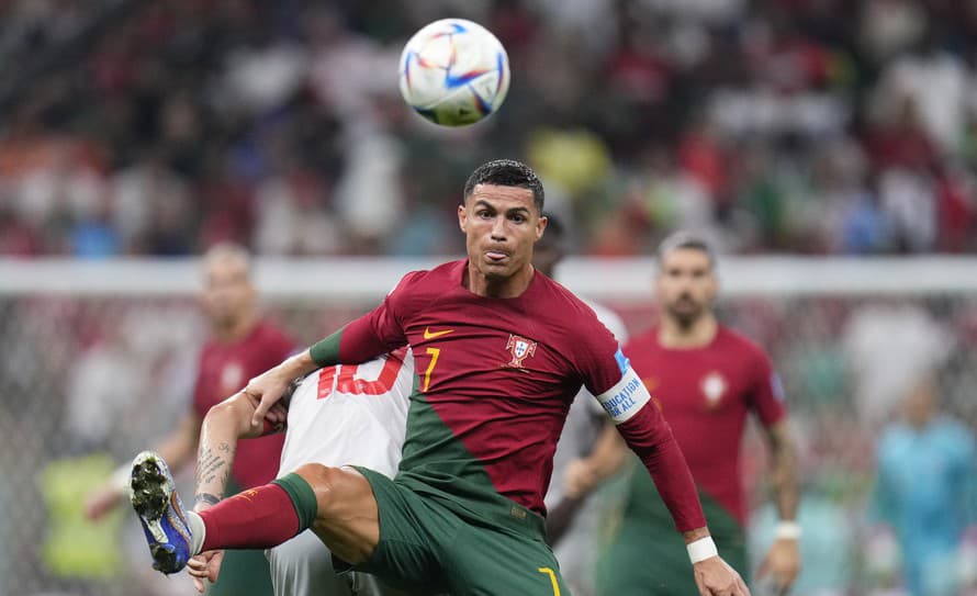 Portugalská futbalová federácia (FPF) vo štvrtok poprela správy o tom, že Cristiano Ronaldo (37) pohrozil odchodom z tímu po tom, ako ...