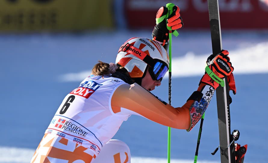 Slovenská lyžiarka Petra Vlhová obsadila v sobotnom obrovskom slalome Svetového pohára tretie miesto. 