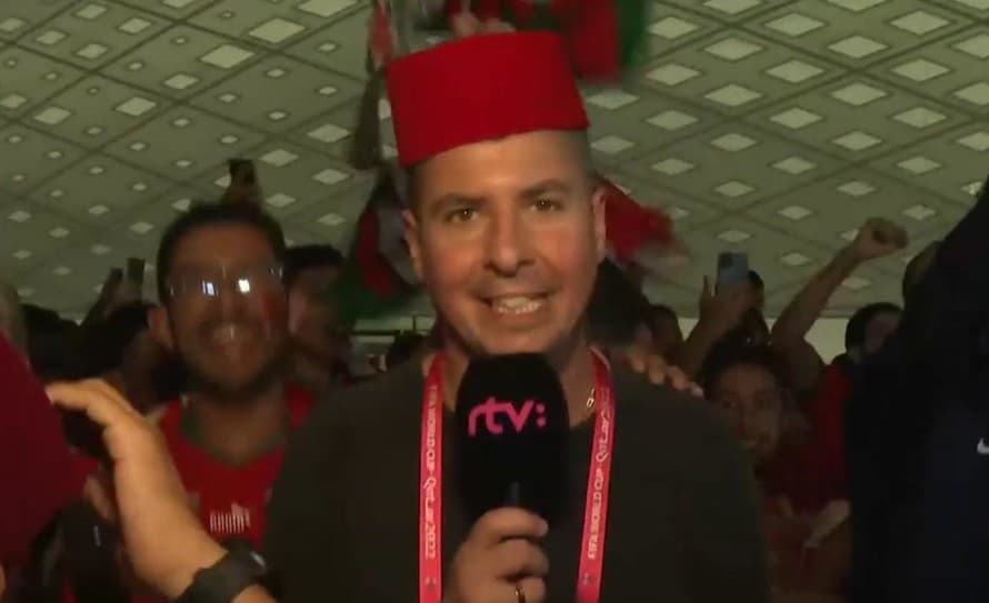 Bol medzi nimi! Komentátor RTVS Ľuboš Hlavena (39) oslavoval postup Maroka do semifinále MS v Katare priamo medzi fanúšikmi afrického tímu.