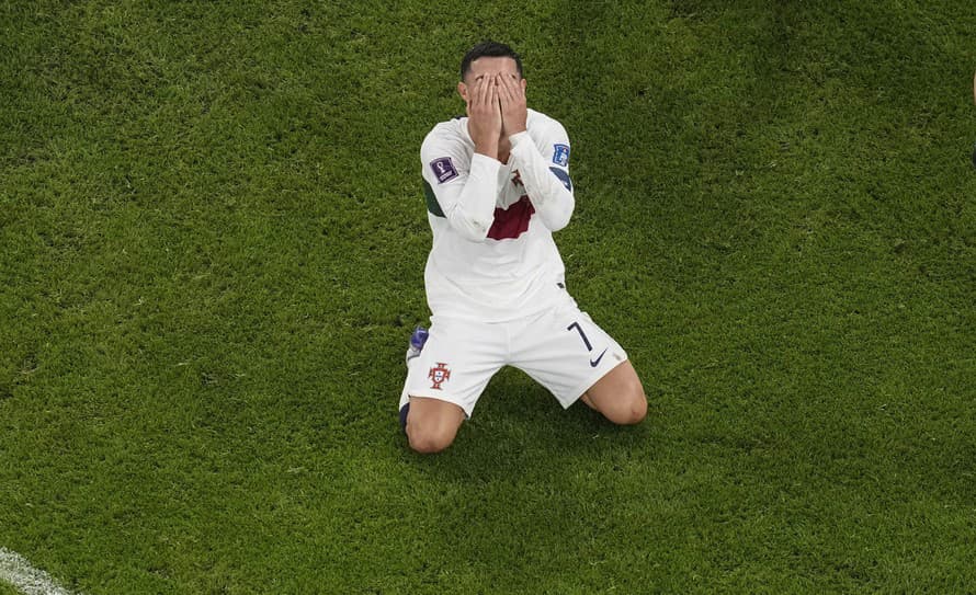Portugalský futbalista Cristiano Ronaldo v príspevku na sociálnej sieti Instagram priznal, že jeho sen triumfovať na MS sa rozplynul.