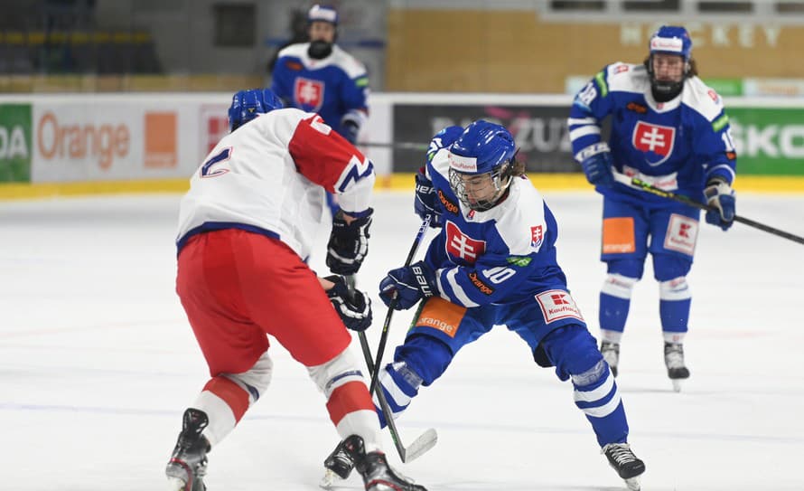 Slovenská hokejová reprezentácia do 20 rokov odštartovala záverečnú prípravu na blížiace sa majstrovstvá sveta juniorov v kanadských ...