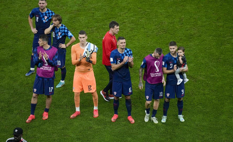 Utorkovú prehru 0:3 s Argentínou v semifinále majstrovstiev sveta vnímajú chorvátske médiá s horkosťou, najmä si všímajú podľa nich sporne ...