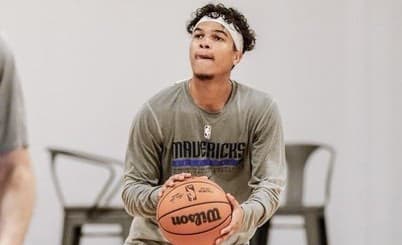 Americký basketbalista Tyrell Terry z tímu zámorskej NBA Memphis Grizzlies ukončil vo veku 22 rokov aktívnu hráčsku kariéru. Dallas Mavericks ...