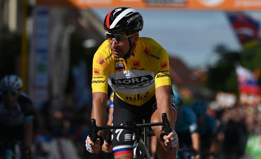 Cyklistické preteky Tour de France odštartujú v roku 2024 troma etapami v Taliansku a pre usporiadanie OH nebudú finišovať v Paríži.