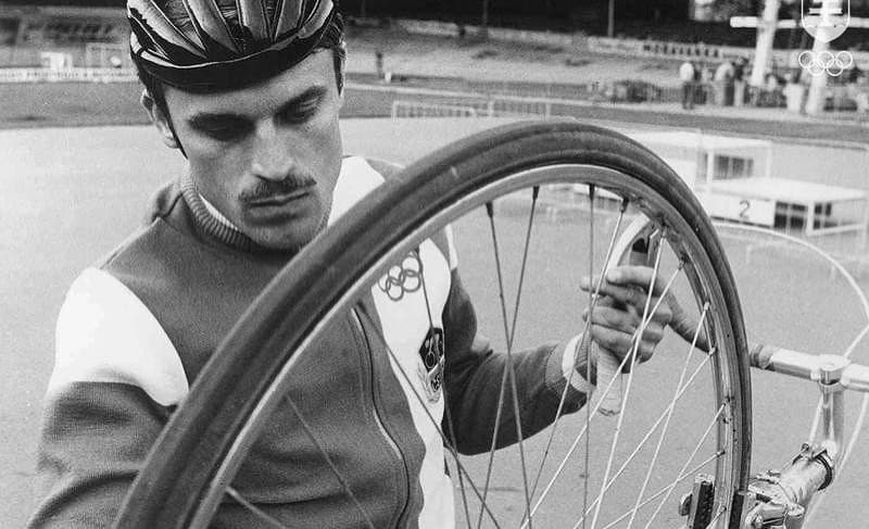 Veľkého športového bojovníka zradilo podlomené zdravie! Trojnásobný majster sveta a olympijský víťaz v cyklistike Anton Tkáč († 71) skonal ...