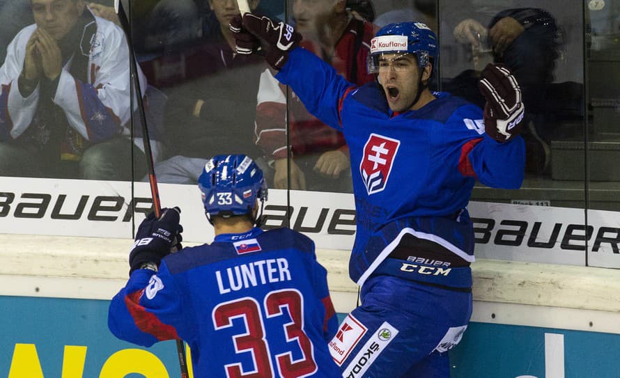 Slovenskí hokejoví útočníci Andrej Kudrna a Matúš Sukeľ predĺžili spoluprácu s českým extraligovým klubom HC Verva Litvínov o dva roky. 