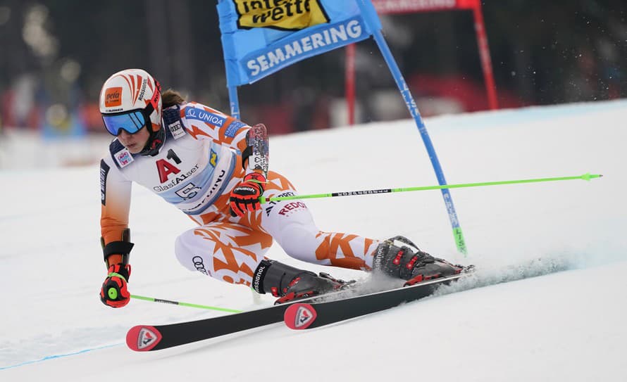 Skvelý výsledok z utorka nezopakovala! Slovenská lyžiarka Petra Vlhová (25) sa v stredajšom obrovskom slalome v rámci Svetového pohára ...