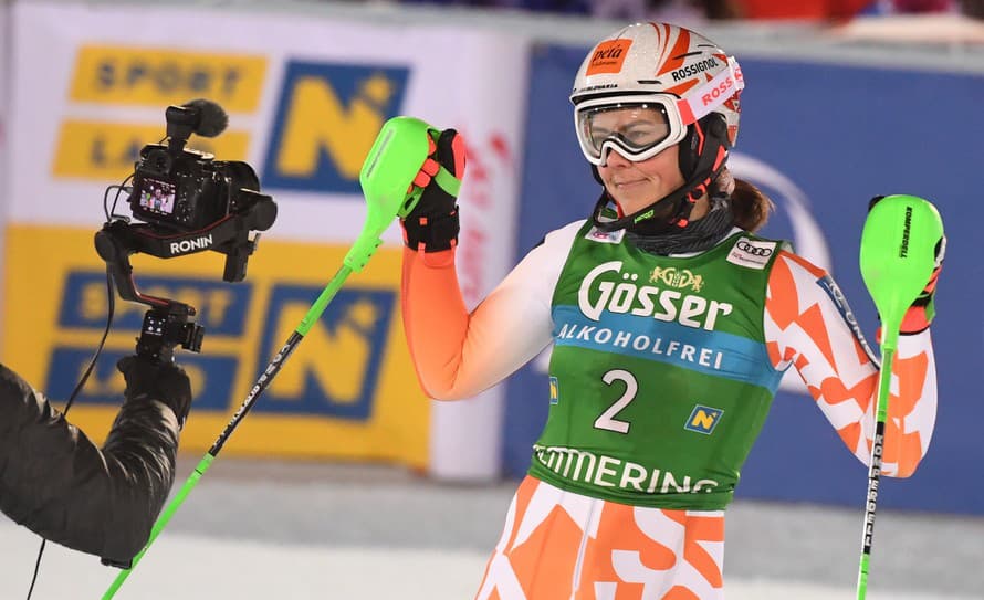 Slovenská lyžiarka Petra Vlhová obsadila vo štvrtkovom nočnom slalome Svetového pohára štvrté miesto. V rakúskom Semmeringu zaostala ...