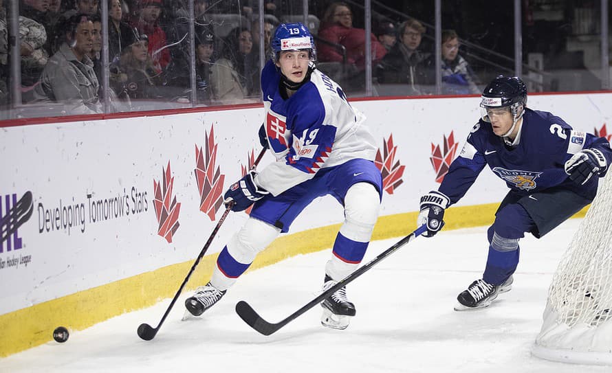 Samuel Honzek nepomôže slovenskej hokejovej reprezentácii do 20 rokov vo zvyšku svetového šampionátu v Kanade. 