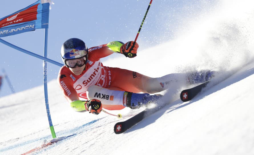 Švajčiarsky lyžiar Marco Odermatt (25) triumfoval v sobotnom klasickom obrovskom slalome Svetového pohára v Adelbodene.