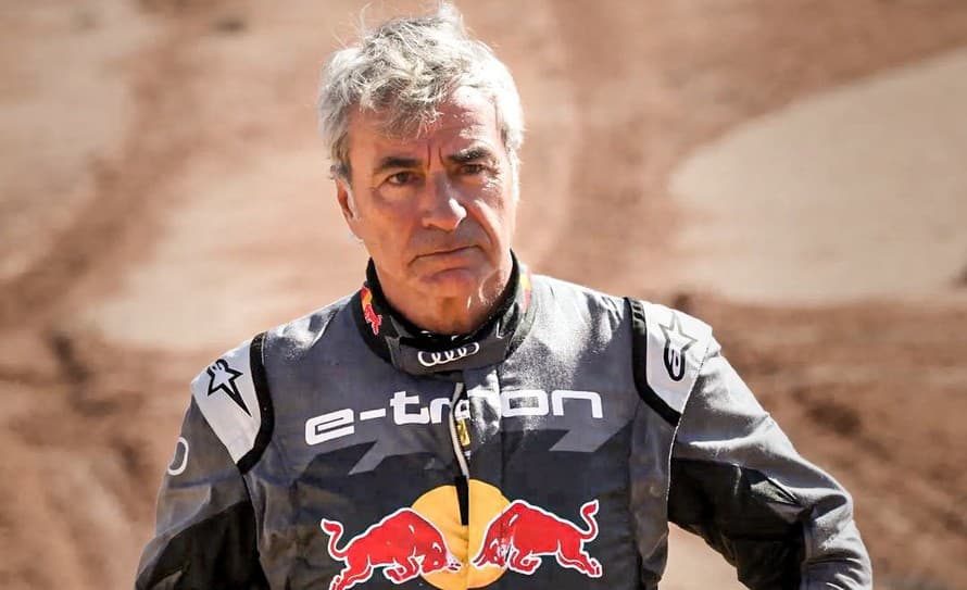 Španielsky automobilový pretekár Carlos Sainz (60) na tohtoročnom Dakare skončil predčasne už v 9. etape, keď sa jeho auto prevrátilo ...