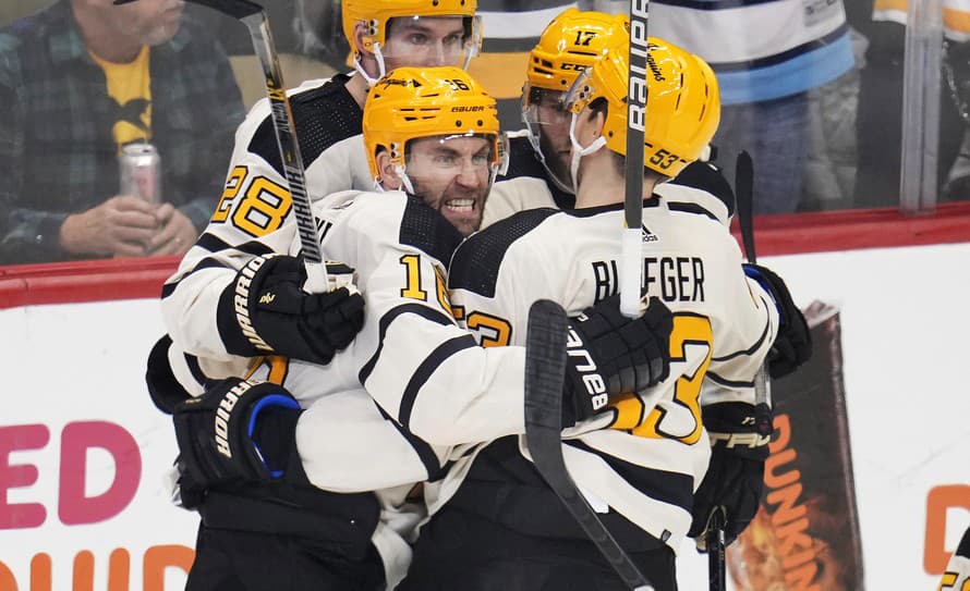 Hokejisti Colorada zvíťazili v NHL vo štvrtom stretnutí za sebou. Obhajcovia titulu uspeli v noci na sobotu na ľade Vancouveru 4:1.