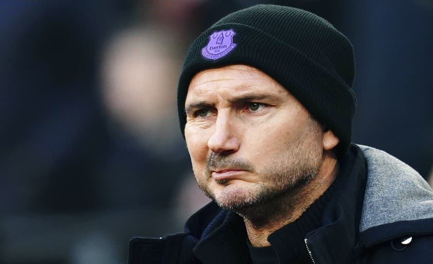 Vedenie anglického futbalového klubu FC Everton odvolalo trénera Franka Lamparda. V pondelok o tom informovali viaceré britské médiá, ...