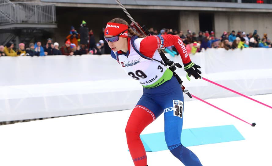 Talianska biatlonistka Michela Carrarová triumfovala vo vytrvalostných pretekoch žien na 15 km na majstrovstvách Európy. 