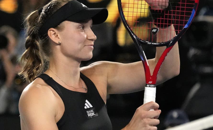Kazašská tenistka Jelena Rybakinová (23) sa stala prvou finalistkou ženskej dvojhry na grandslamovom turnaji Australian Open.
