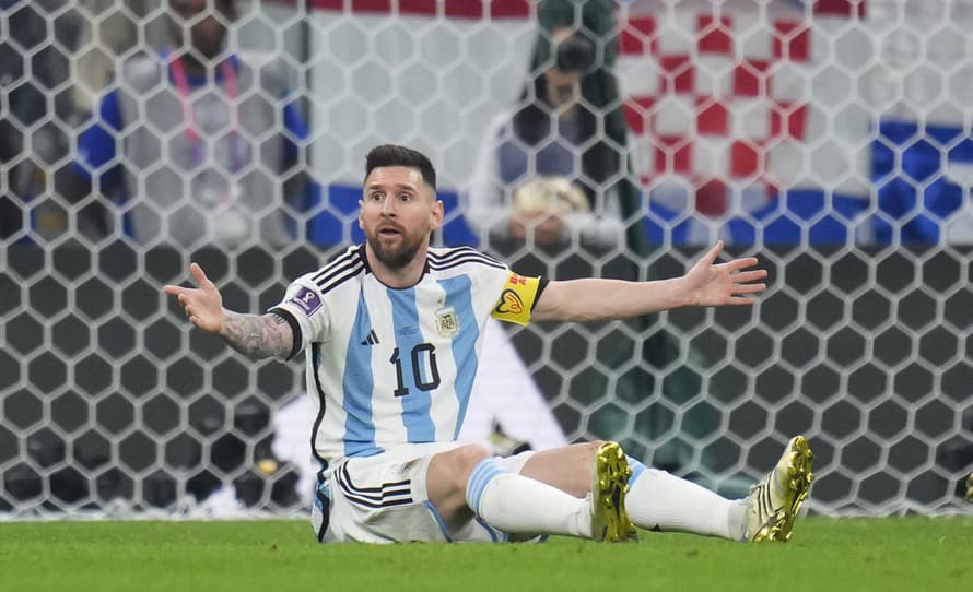 Argentínsky futbalista Lionel Messi ľutuje, že si počas štvrťfinále svetového šampionátu v Katare vymenil názory s holandským trénerom ...