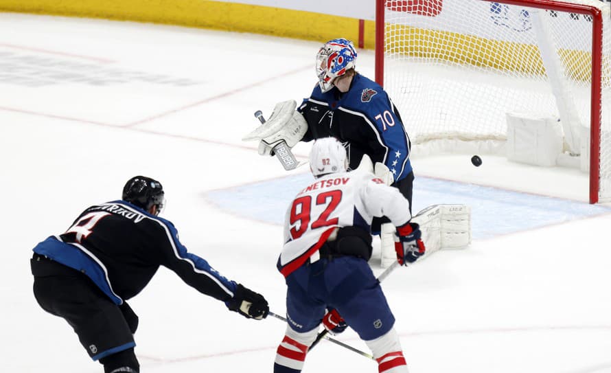 Hokejisti Washingtonu so slovenským obrancom Martinom Fehérvárym zvíťazili v noci na stredu v zámorskej NHL na ľade Columbusu 4:3 po ...