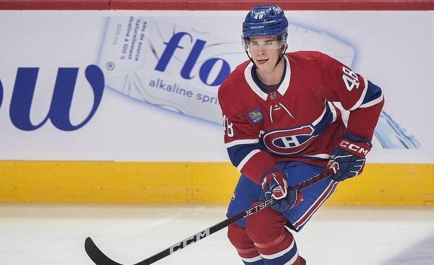 Slovenský hokejista Filip Mešár (18) strelil gól v nočnom zápase kanadskej juniorskej OHL, v ktorom jeho tím Kitchener Rangers prehral ...