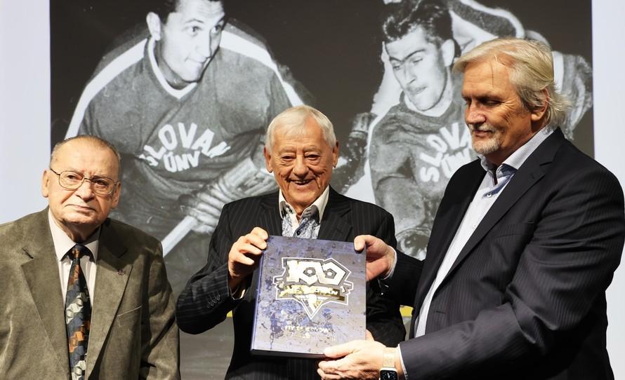 Legendárny československý hokejista Jozef Golonka oslávil jubilejné 85. narodeniny začiatkom roka.