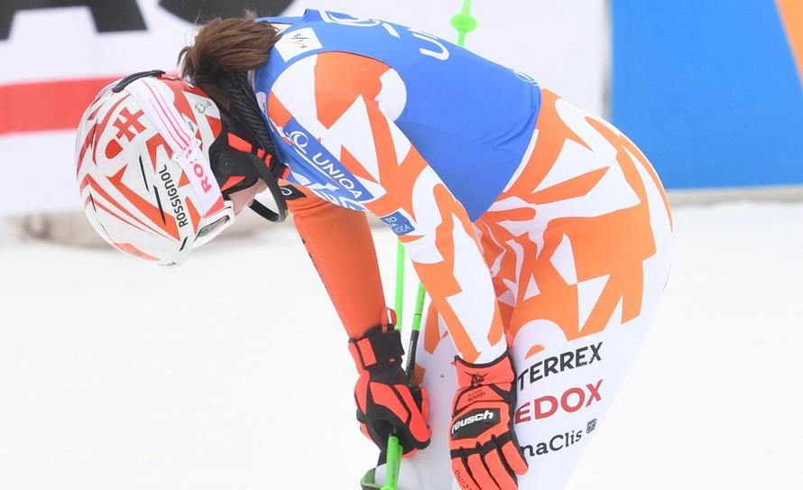 Nedobré správy! Slovenská lyžiarska hviezda Petra Vlhová (25) má tri dni pred štartom majstrovstiev sveta v alpskom lyžovaní problémy. ...