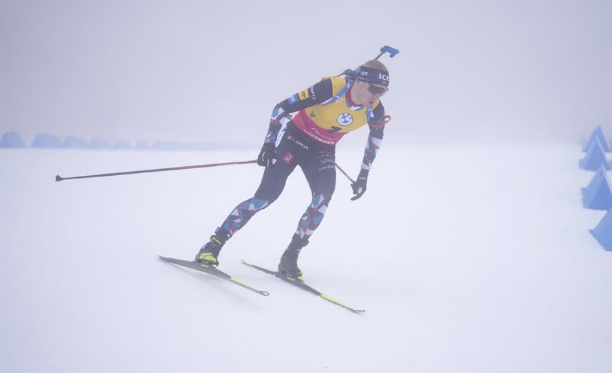 Nórsky biatlonista Johannes Thingnes Bö podľa predpokladov získal zlato v šprinte na 10 km na majstrovstvách sveta v nemeckom Oberhofe.