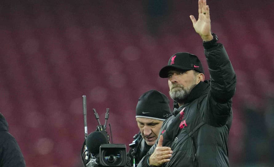 Trénerovi Jürgenovi Kloppovi (55) z Liverpoolu spadol po víťazstve vo futbalovom Merseyside derby kameň zo srdca. 