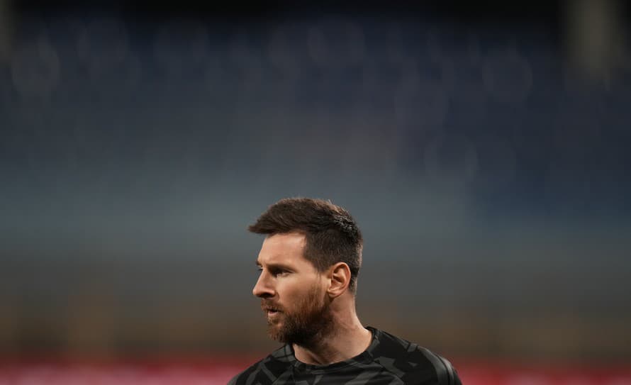 Tréner futbalistov FC Barcelona Xavi (43) by v kádri rád privítal svojho bývalého spoluhráča Lionela Messiho (35).