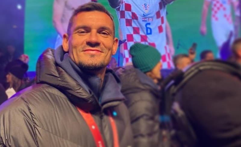Chorvátsky futbalista Dejan Lovren ukončil vo veku 33 rokov reprezentačnú kariéru. Vo štvrtok vyhlásil, že toto rozhodnutie urobil po ...