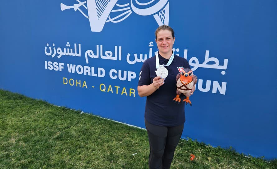 Krásny výsledok. Slovenská strelkyňa Zuzana Rehák-Štefečeková (39) získala na podujatí Svetového pohára v katarskej Dauhe striebro v trape. 