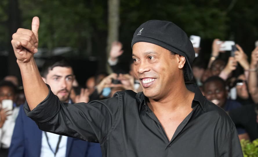 Bývalý najlepší futbalista sveta Ronaldinho (43) prehovoril o svojom pobyte za mrežami. 