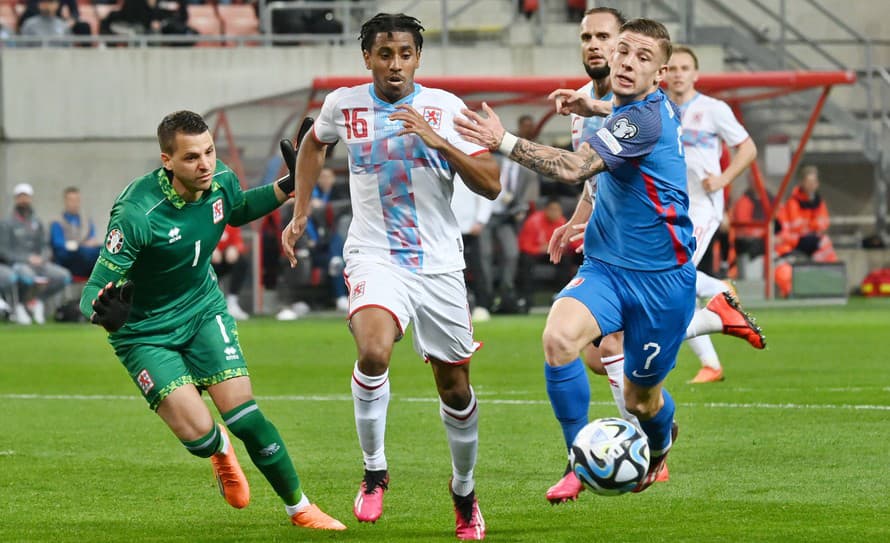 Slovenskí futbalisti vstúpili neúspešne do kvalifikácie o ME 2024. Vo svojom prvom dueli v J-skupine remizovali vo štvrtok v Trnave s ...