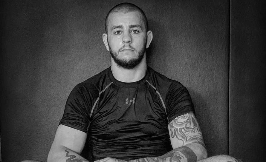 Smutná správa! Po nehode na motocykli tragicky zahynul MMA zápasník Iuri Lapicus. 