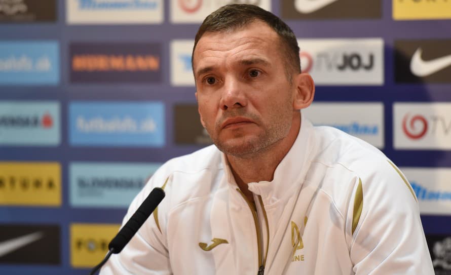Srdce má a správnom mieste. Bývalý ukrajinský futbalista a reprezentačný tréner Andrij Ševčenko (46) prispeje k obnove štadióna v Irpine. ...