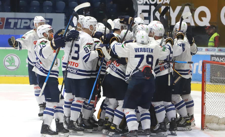 Hokejisti Spišskej Novej Vsi zvíťazili v prvom zápase semifinále play off Tipos extraligy na ľade HKM Zvolen 4:2. V sérii hranej na štyri ...