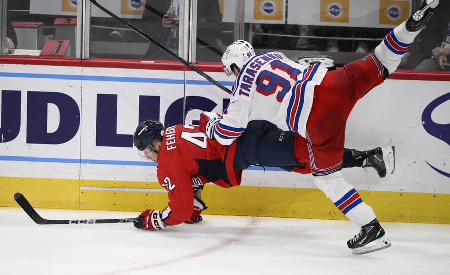 Hokejisti New Yorku Rangers zvíťazili v nedeľnom stretnutí zámorskej NHL na ľade Washingtonu 5:2. V drese domácich odohral 22:56 minút ...
