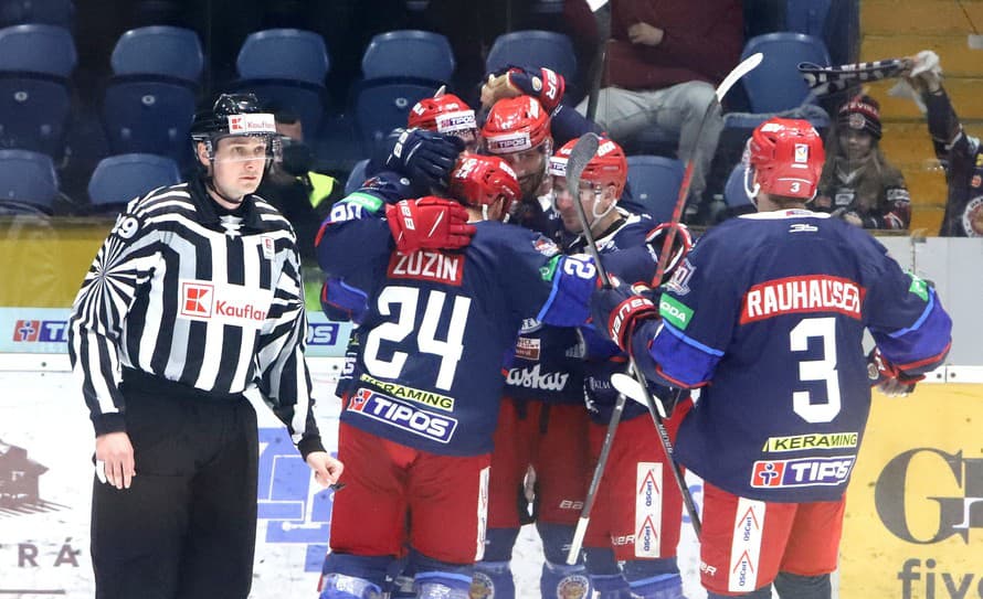 Hokejisti HKM Zvolen zvíťazili vo štvrtom semifinálovom zápase play off Tipos extraligy na ľade HK GROTTO Spišská Nová Ves 3:1.