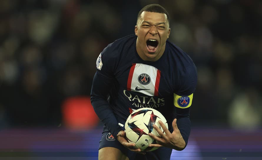 Futbalisti Paríža Saint-Germain vyhrali v sobotňajšom šlágri 31. kola francúzskej Ligue 1 nad Racingom Lens 3:1 a zvýšili náskok na čele ...