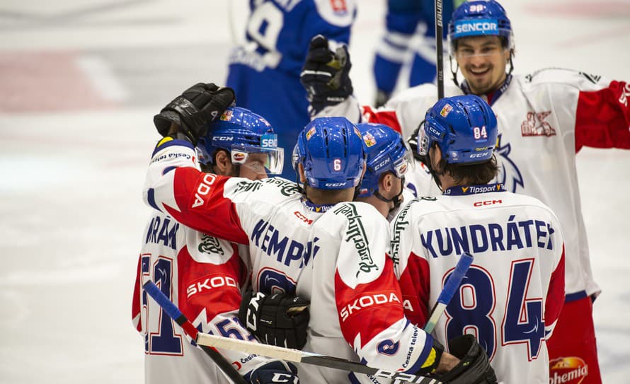 Slovenskí hokejoví reprezentanti prehrali vo svojom treťom prípravnom zápase pred MS v Rige. Vo štvrtkovom stretnutí podľahli v Ostrave ...