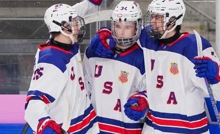 Hokejisti USA sa stali prvými semifinalistami MS do 18 rokov vo Švajčiarsku. Vo štvrtkovom štvrťfinále zdolali v Bazileji rovesníkov ...