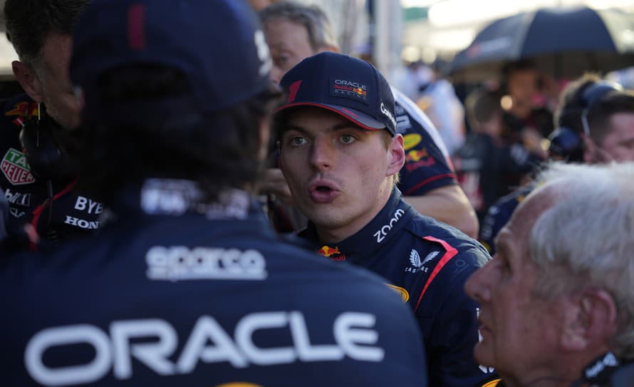 Holandský pilot F1 Max Verstappen na Red Bulle bol najrýchlejší v jedinom tréningu na nedeľňajšiu Veľkú cenu Azerbajdžanu.