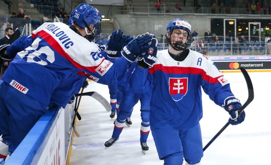 Slovenský hokejový útočník Dalibor Dvorský sa dostal do All Star tímu na MS hráčov do 18 rokov vo Švajčiarsku. 