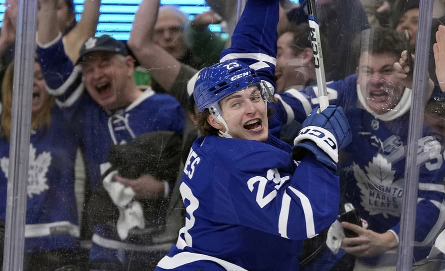 Dočkal sa! Mladý hokejový útočník Toronta Matthew Knies (20) strelil svoj prvý gól v NHL!