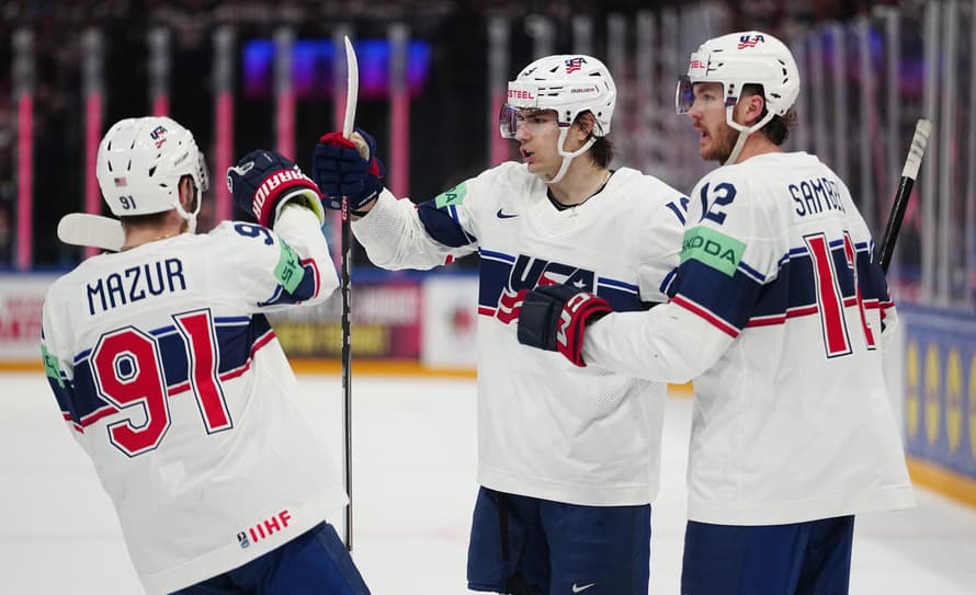 Fínski hokejisti prehrali v piatok v otváracom zápase A-skupiny 86. MS s USA 1:4. V domácom dejisku Tampere nestačili na súpera v druhých ...